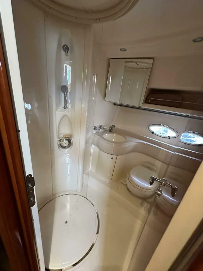 Slide: The Image of Azimut 42 2004 - 4336220
