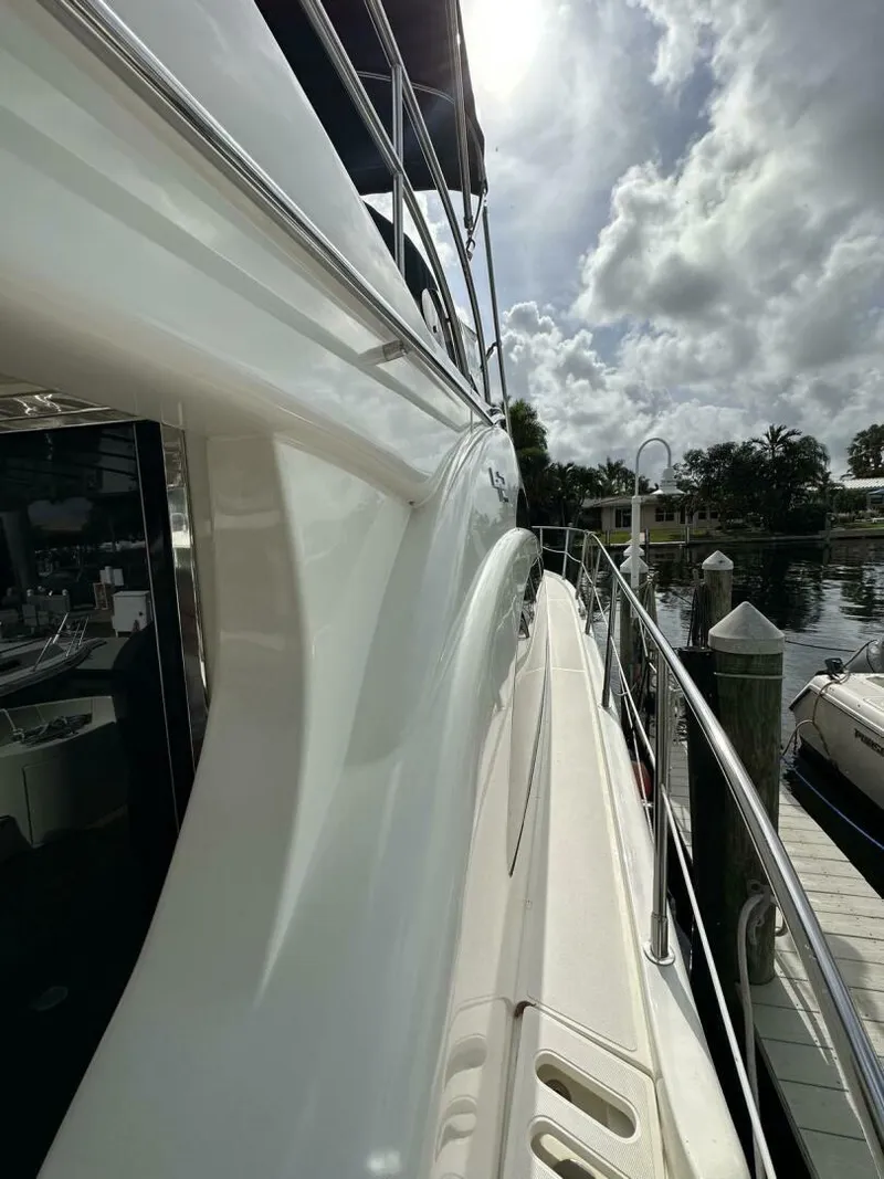 Slide: The Image of Azimut 42 2004 - 4336232