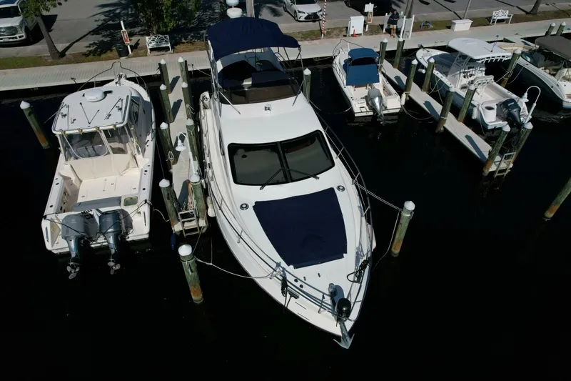 Slide: The Image of Azimut 42 2004 - 4336241