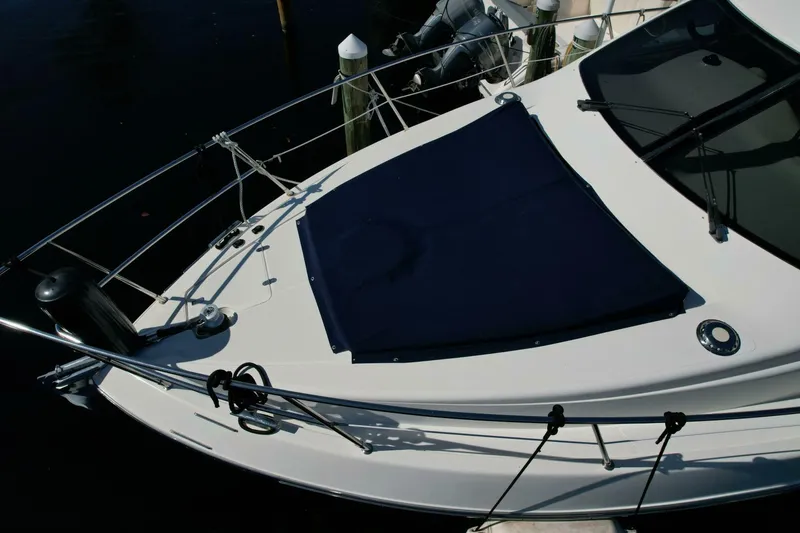 Slide: The Image of Azimut 42 2004 - 4336248
