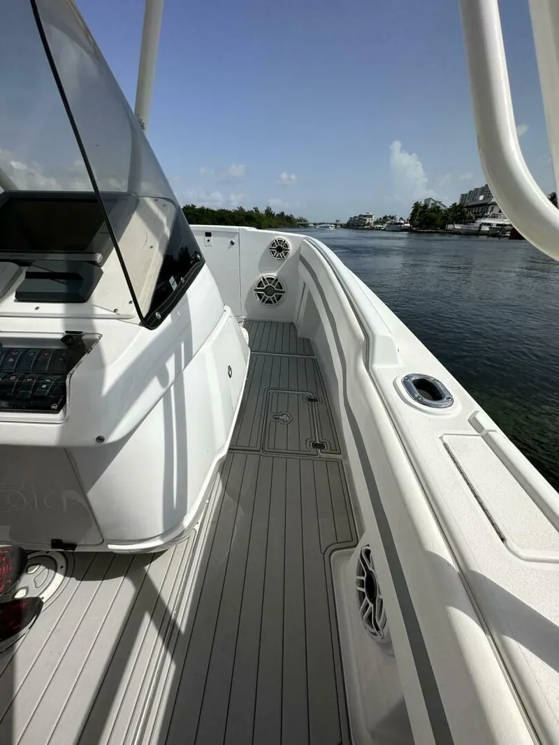 Slide: The Image of Intrepid 32 2003 - 4336278