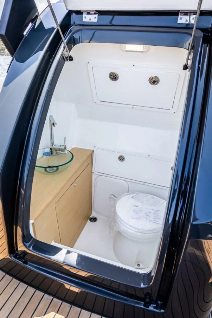 Slide: The Image of Skipper 34 2024 - 4336836