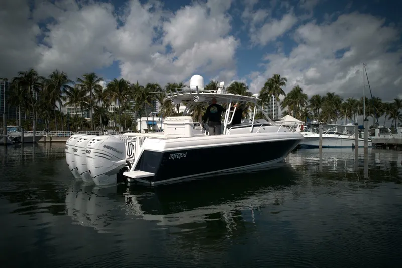 Slide: The Image of Intrepid 377 Walkaround Cuddy 2002 - 4338863