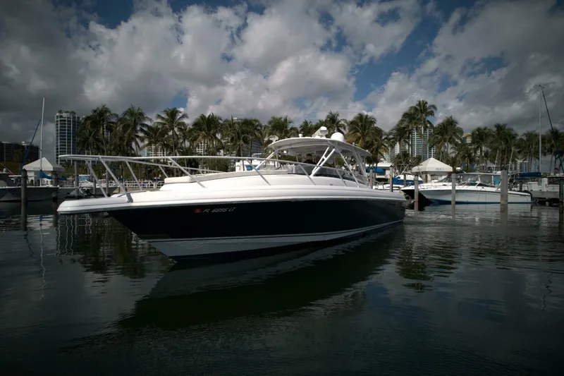 Slide: The Image of Intrepid 377 Walkaround Cuddy 2002 - 4338852