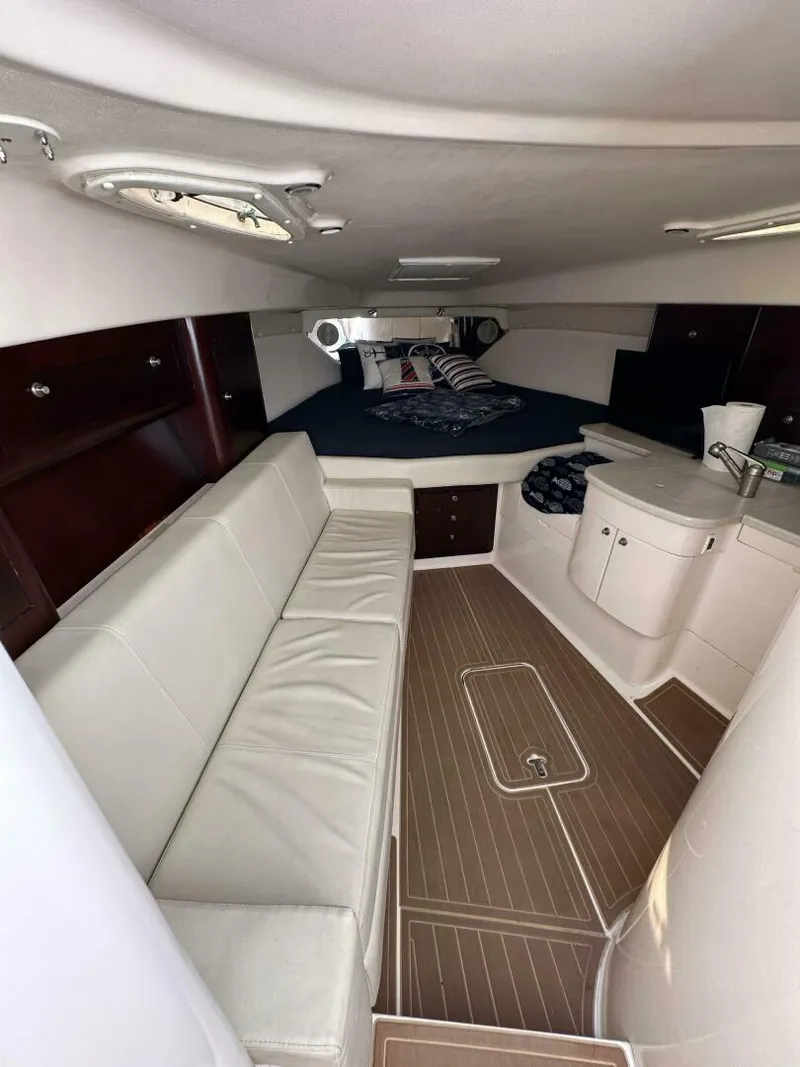 Slide: The Image of Intrepid 377 Walkaround Cuddy 2002 - 4338887