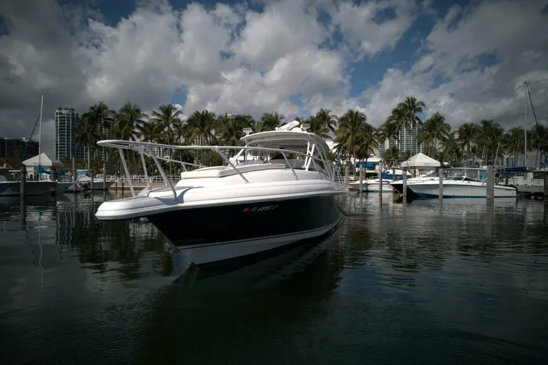 Slide: The Image of Intrepid 377 Walkaround Cuddy 2002 - 4338854