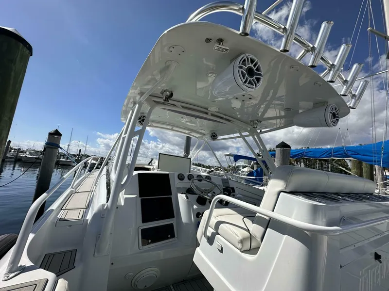 Slide: The Image of Intrepid 377 Walkaround Cuddy 2002 - 4338898