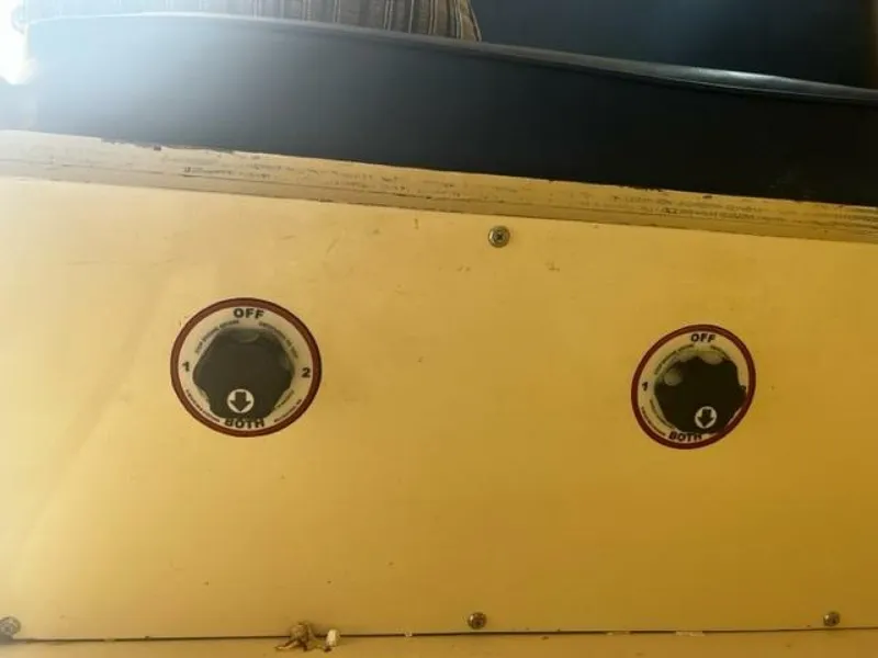 Slide: The Image of LITTLE EVA_Shore power - 4339156