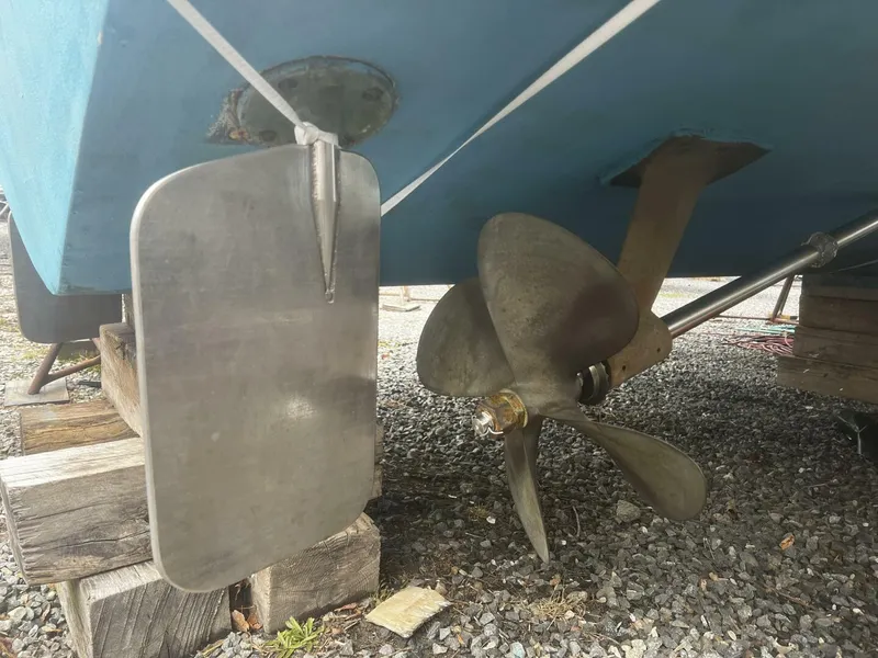 Slide: The Image of LITTLE EVA_Oversized Rudder & Propeller - 4339163