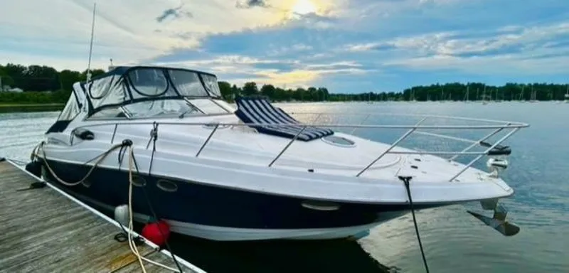 The Image of Regal 3560 Commodore 2005 - 4552265