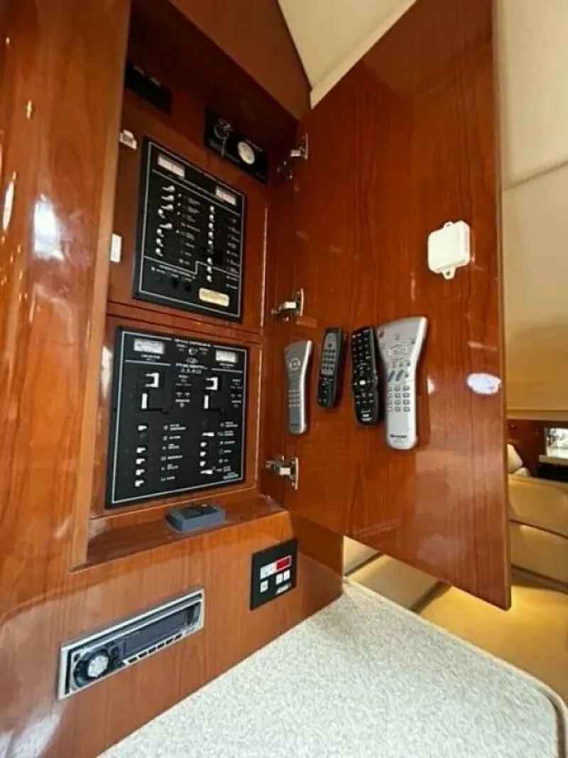 Slide: The Image of Regal 3560 Commodore 2005 - 4552261