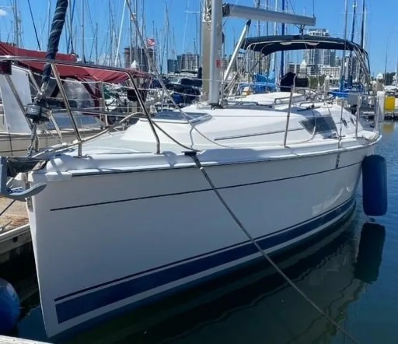 The Image of Hunter 310 2009 - 4341478