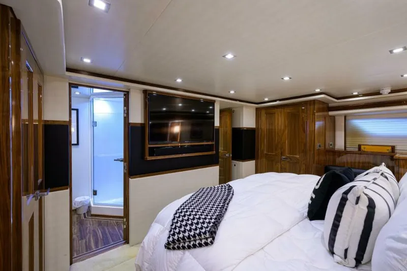 Slide: The Image of Master Stateroom - 4344317