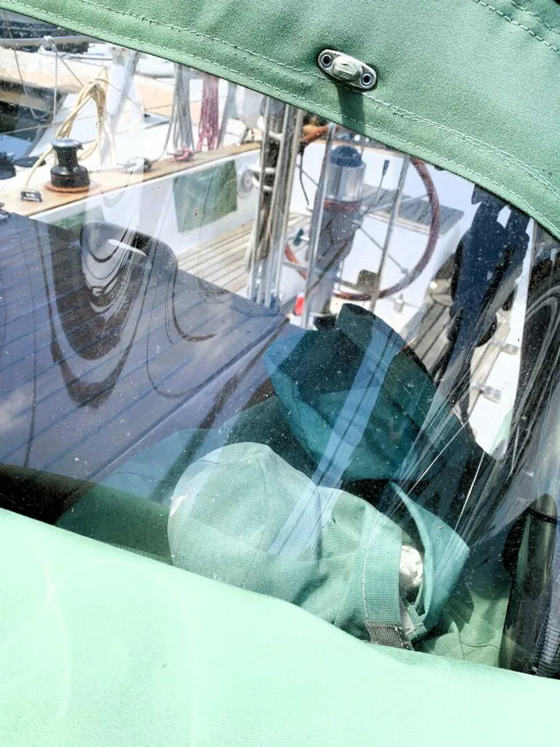 Slide: The Image of Litton Perry 41 1979 - 4344969