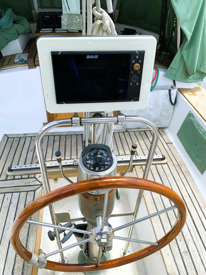 Slide: The Image of Litton Perry 41 1979 - 4344973