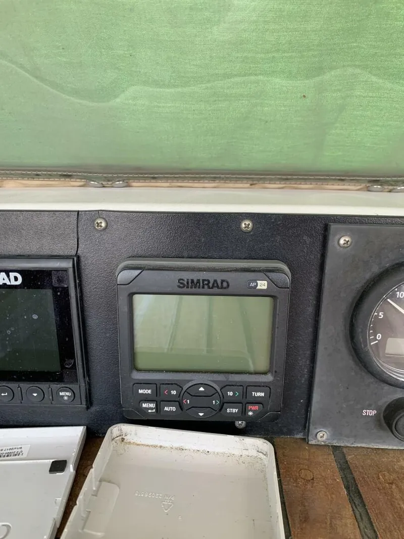 Slide: The Image of Litton Perry 41 1979 - 4345042