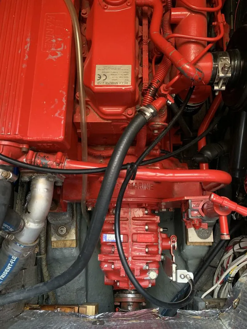 Slide: The Image of Litton Perry 41 1979 - 4345034