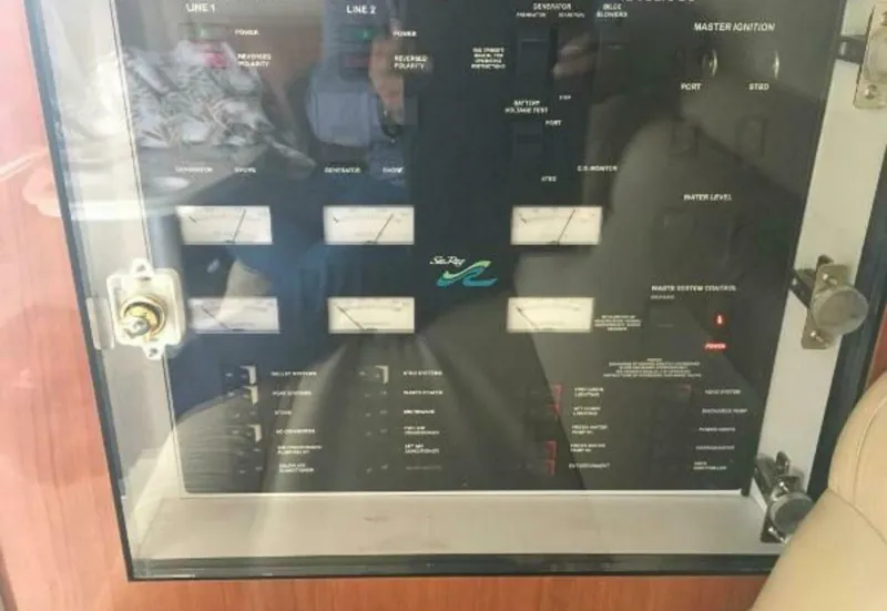 Slide: The Image of Sea Ray 400 Sedan Bridge 2001 - 4345256