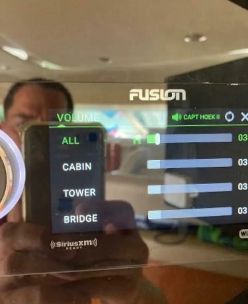 Slide: The Image of Sea Ray 400 Sedan Bridge 2001 - 4345257