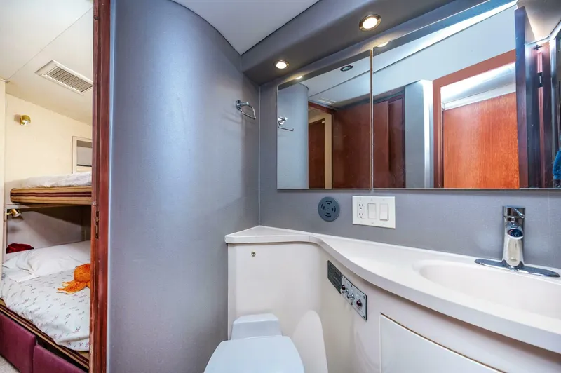 Slide: The Image of Hatteras 50 Convertible 1992 - 4345372