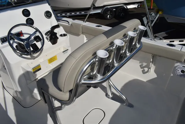 Slide: The Image of Key West Boats 203 FS 2025 - 39