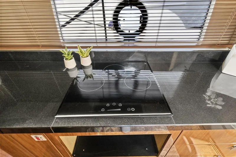 Slide: The Image of Sunseeker 68 Sport Yacht 2017 - 4349063