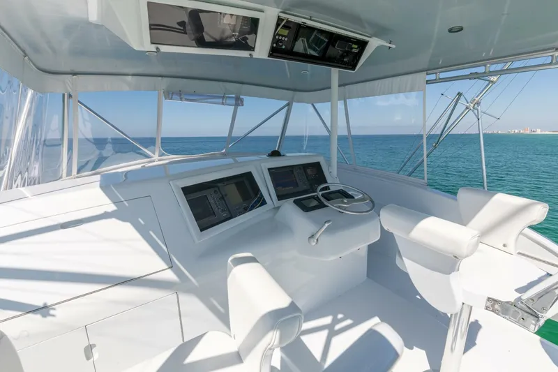 Slide: The Image of 1998 Miller Marine 60' Convertible CAT'N'AROUND-Helm 2 - 4351083