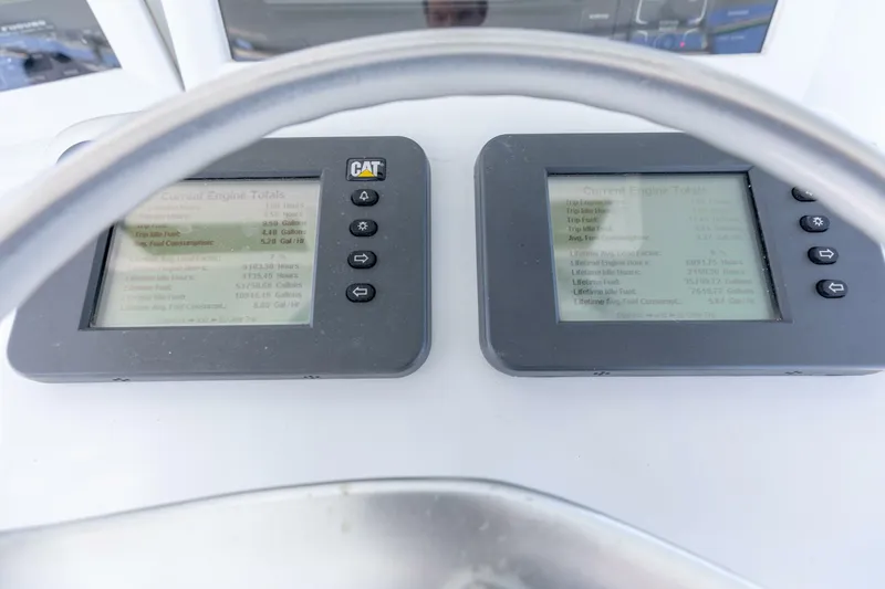 Slide: The Image of 1998 Miller Marine 60' Convertible CAT'N'AROUND-Helm 6 - 4351087