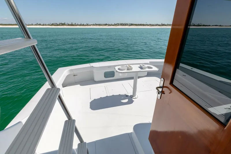 Slide: The Image of 1998 Miller Marine 60' Convertible CAT'N'AROUND-Cockpit 3 - 4351094