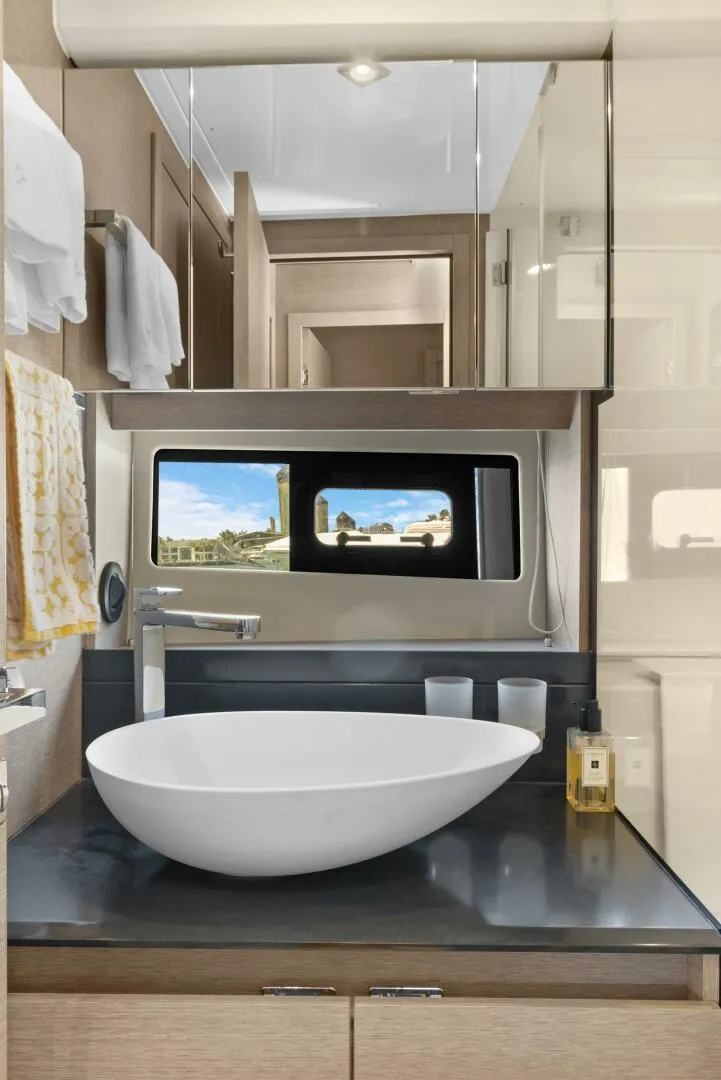 Slide: The Image of Master Head Sink - 4403422