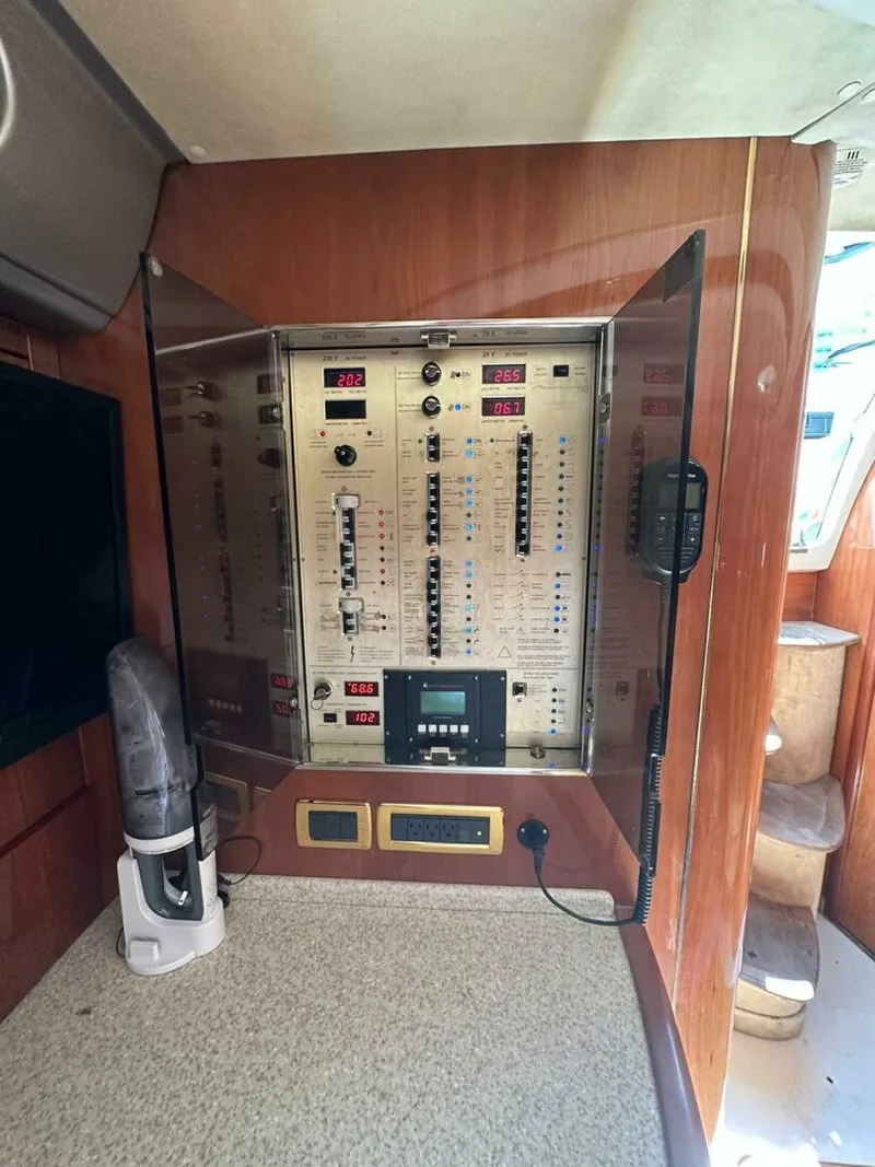 Slide: The Image of Cranchi Mediterranee 50 HT 2007 - 4357731