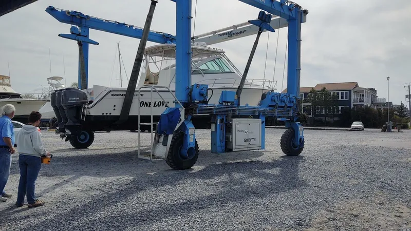 Slide: The Image of Grady-White Express 360 2006 - 4357781