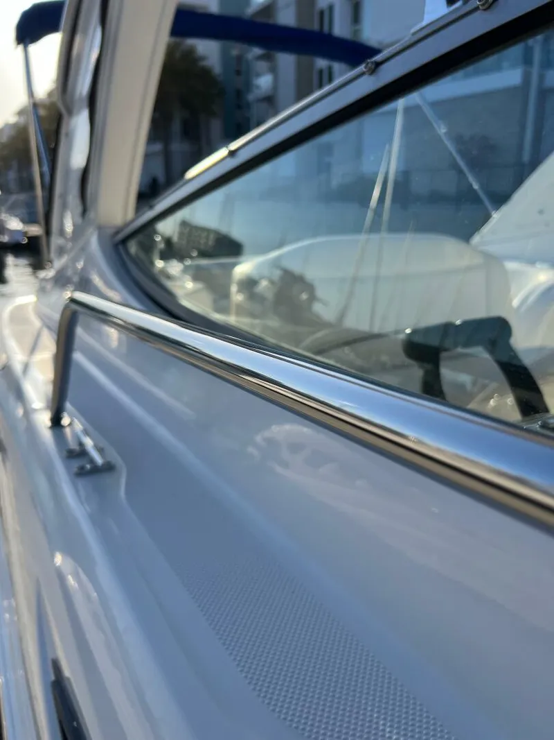 Slide: The Image of Bayliner 335 2012 - 4357982