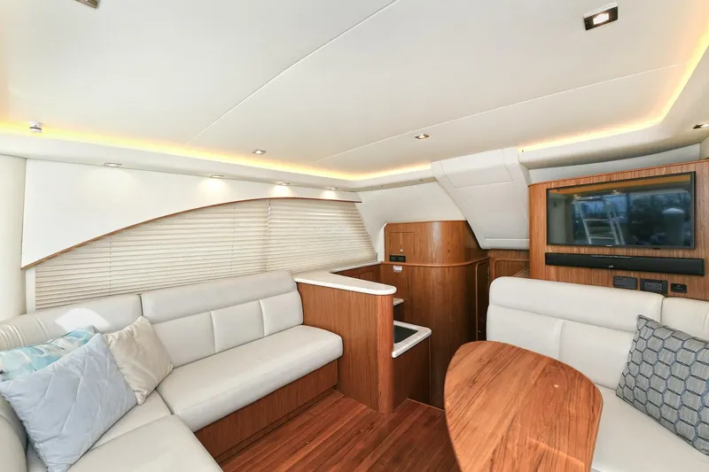 Slide: The Image of Tiara 39 Convertible 2017 - 4360217