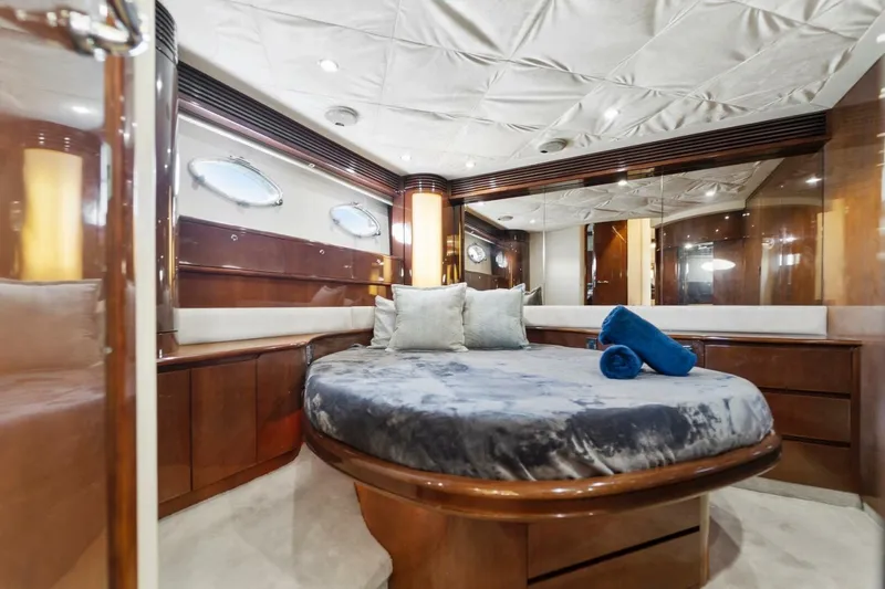 Slide: The Image of Princess V65 2002 - 4361212