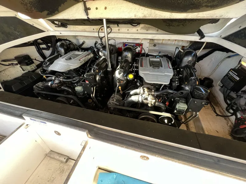 Slide: The Image of Sea Ray 300 SLX 2012 - 4362027