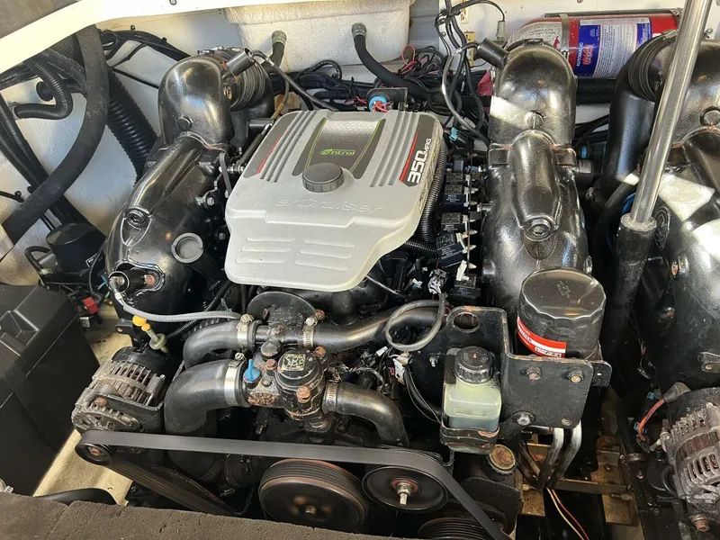 Slide: The Image of Sea Ray 300 SLX 2012 - 4362030