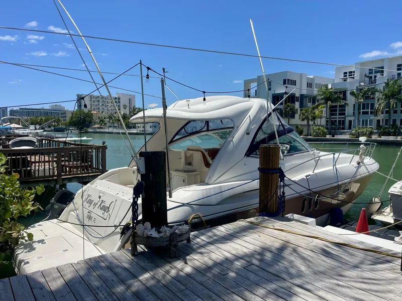 Slide: The Image of Cruisers Yachts 420 Express 2006 - 4363367