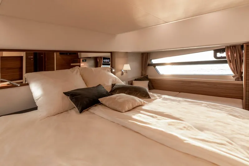 Slide: The Image of Greenline 45 Fly Hybrid 2024 - 4465741