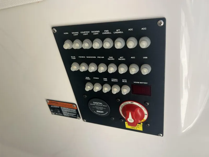 Slide: The Image of Blue Wave 2800 Pure Hybrid 2019 - 4364075