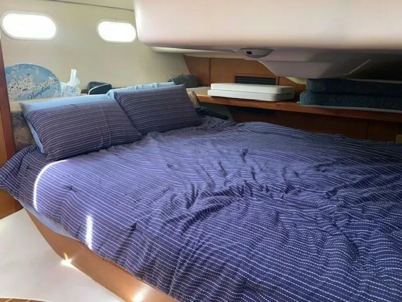 Slide: The Image of Hunter 380 1999 - 4495848