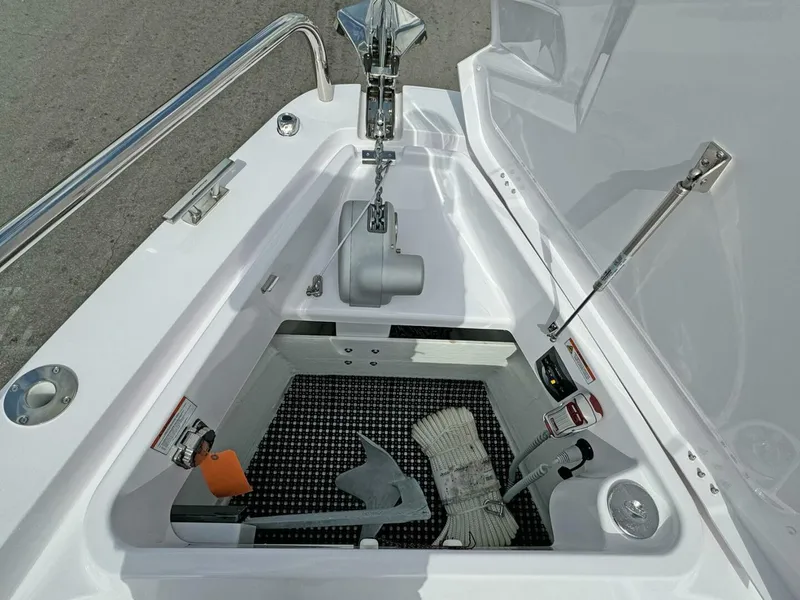 Slide: The Image of Axopar 37XC CROSS CABIN 2024 - 5381861
