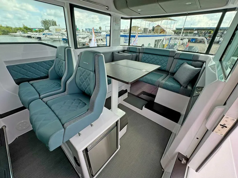 Slide: The Image of Axopar 37XC CROSS CABIN 2024 - 5381856
