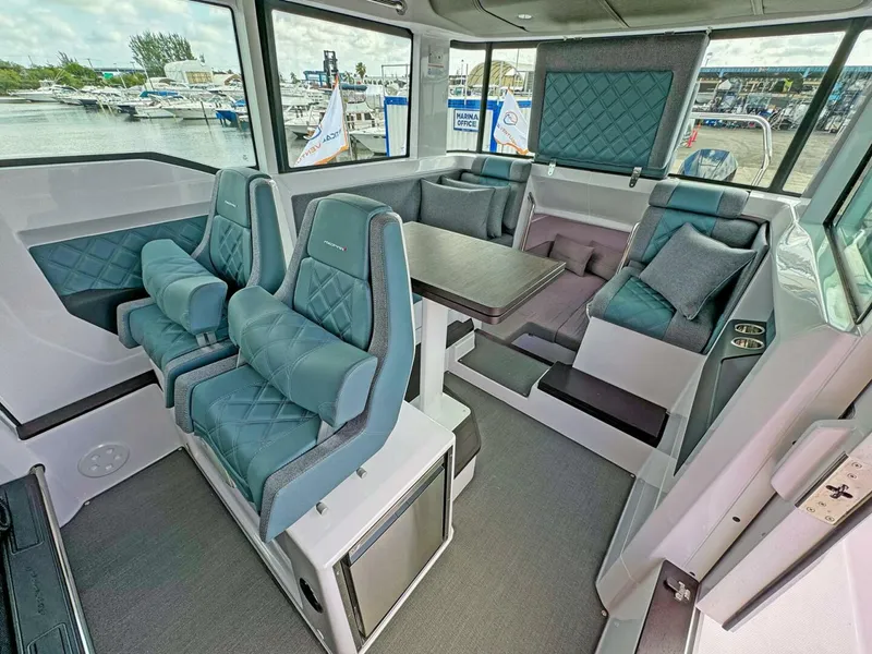 Slide: The Image of Axopar 37XC CROSS CABIN 2024 - 5381849
