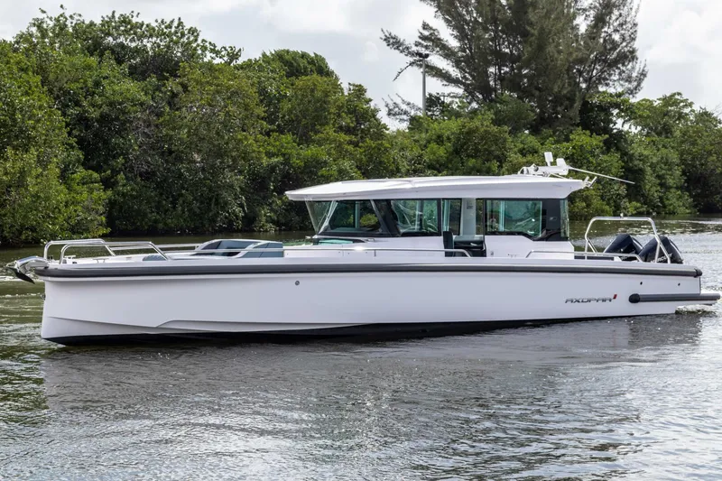 The Image of Axopar 37XC CROSS CABIN 2024 - 5413560