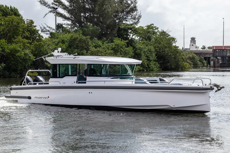 Slide: The Image of Axopar 37XC CROSS CABIN 2024 - 5413556