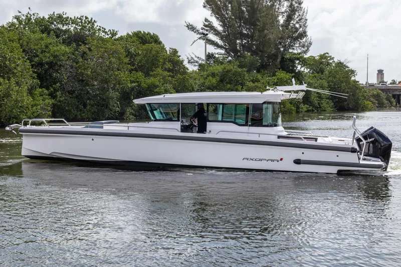 Slide: The Image of Axopar 37XC CROSS CABIN 2024 - 5413561