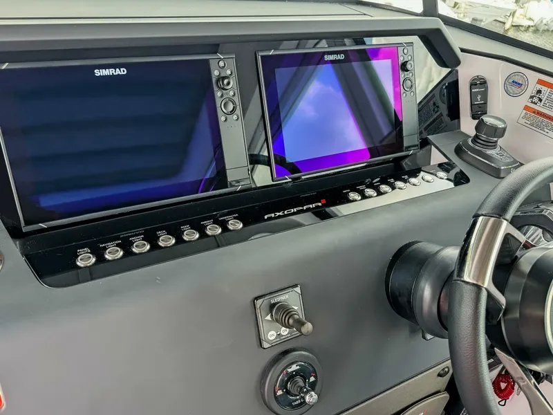 Slide: The Image of Axopar 37XC CROSS CABIN 2024 - 5381847