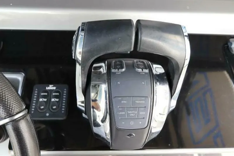 Slide: The Image of Statement 350 Open 2019 - 4377638