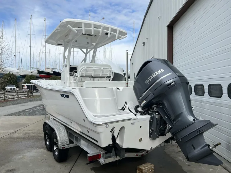 Slide: The Image of 2024 Sea Fox 248 Side Console Stern View - 4373540